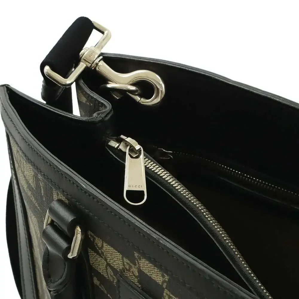 GUCCI Black Leather Shoulder Bag